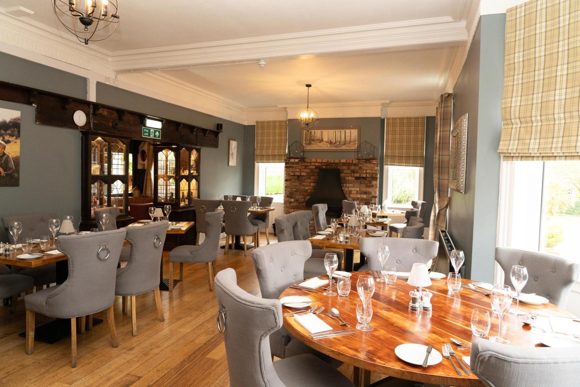 The Finch Hatton Arms Sleaford Exterior photo